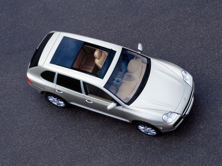  Porsche Cayenne Turbo 2002 года  (фото 3 из 40)